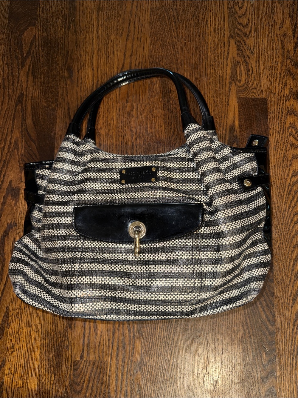 Kate Spade. Woven Black & White Shoulder Bag